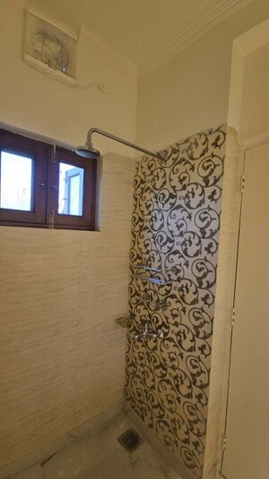 Bedroom in 3 BHK Builder Floor at Panchsheel Park – for Rent