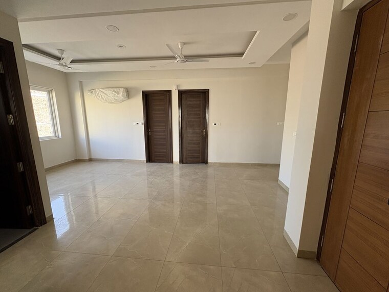Living Room, hlp-palmillas 3 Bedroom 1350 Sq.Ft. Apartment In Vip Road Zirakpur 10299065