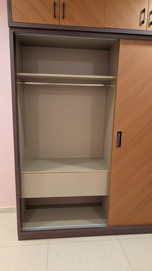 Furnished Amenities in 3 BHK Apartment at Jains Prakruti, Jayanagar – for Rent