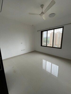 1 BHK Apartment For Rent in Lalani Grandeur, Goregaon East