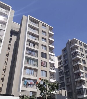 3 BHK Apartment For Sale in Bhurakhiya Iconic Shivant, Sarthana Jakatnaka