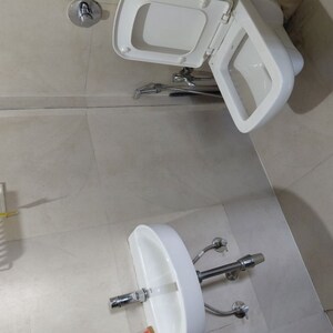 Bathroom in 1 BHK Apartment at Conwood Astoria, Goregaon East – for Rent