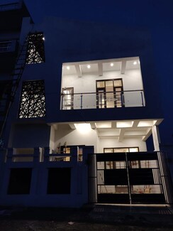 2 BHK Builder Floor For Rent in Jakhan