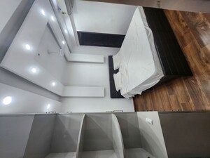 Team Area in 2.5 BHK Builder Floor at Signature Global Park 4 and 5, Sohna Sector 36 – for Rent