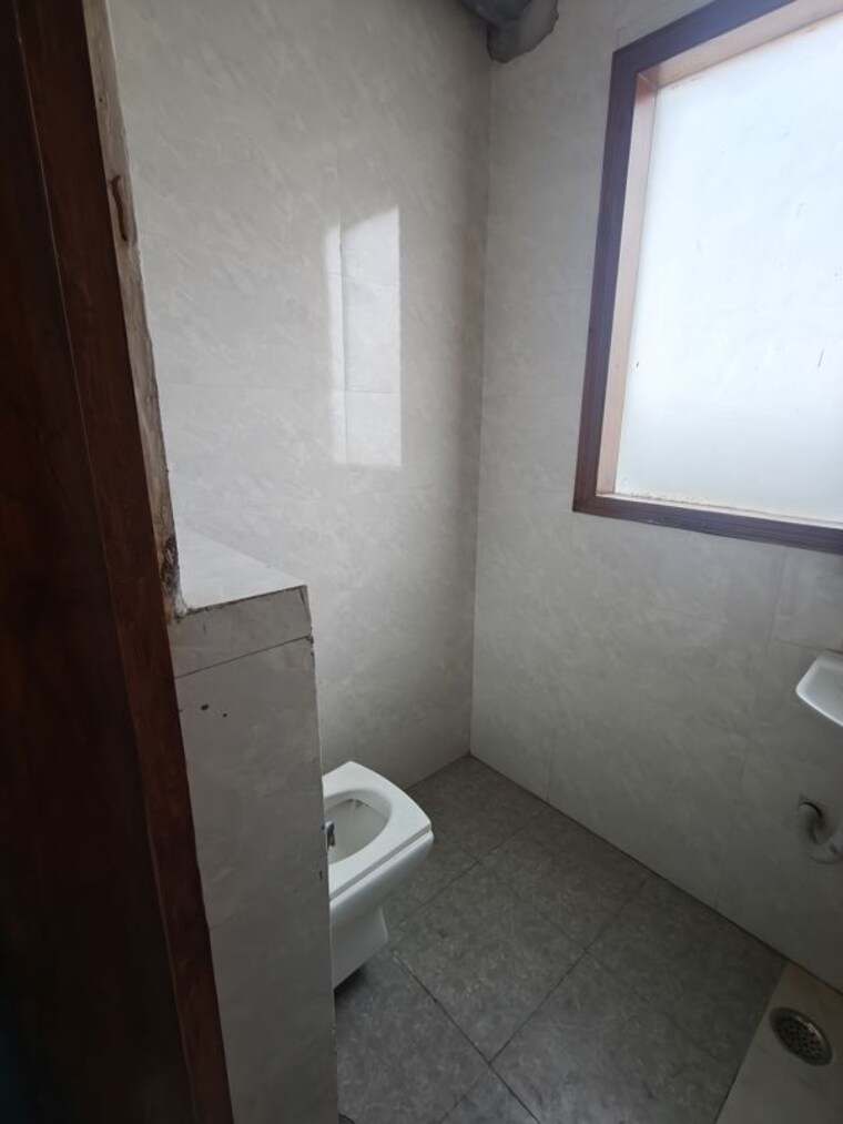 Bathroom, uday nagar 1 Bedroom 1100 Sq.Ft. Builder Floor In Uday Nagar Gurgaon 10303748