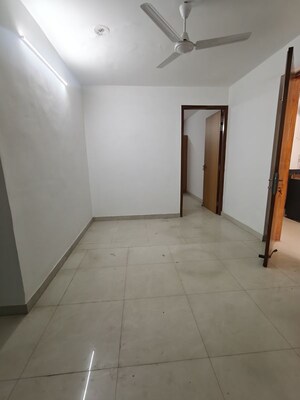 1 BHK Builder Floor For Rent in Uday Nagar
