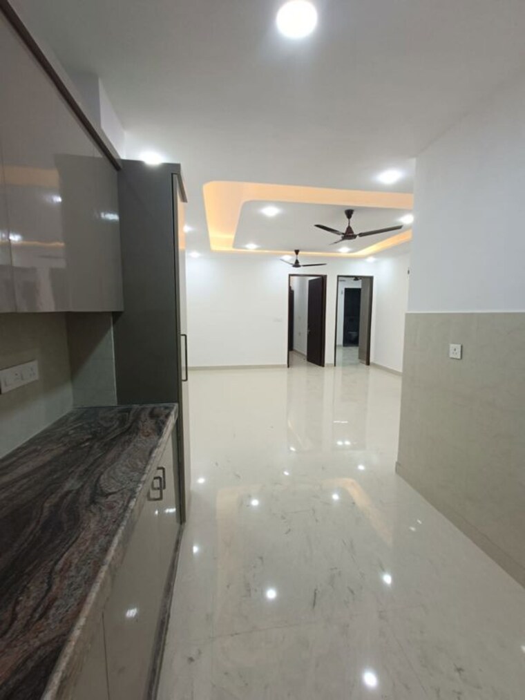 Kitchen, kohli-one-malibu-town 3 Bedroom 1800 Sq.Ft. Apartment In Sector 47 Gurgaon 10303777