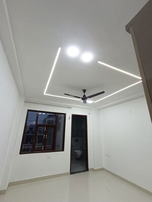 Room in 3 BHK Apartment at Kohli One Malibu Town, Sector 47 – for Rent