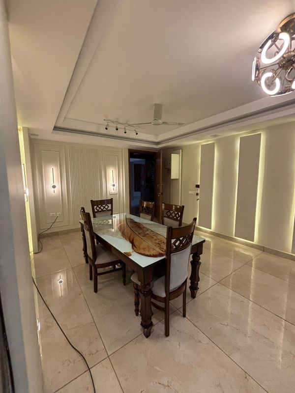 3.5 BHK + Servant Room Apartment For Rent in MI Rustle Court