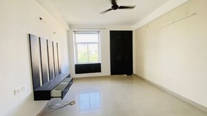 Team Area in 3 BHK Builder Floor at Omaxe Silver Birch, North Mullanpur – for Rent