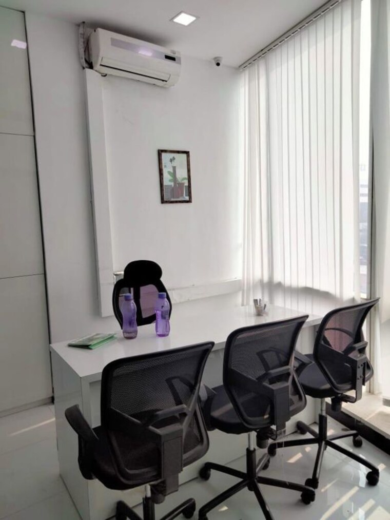 Team Area, real-tech-park Commercial Office Space 1030 Sq.Ft. In Vashi Sector 30a Navi Mumbai 10303846