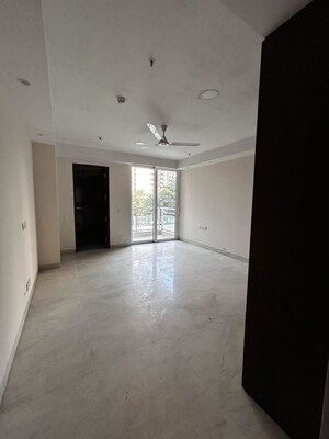Room in 3 BHK Apartment at Pioneer Araya, Sector 62 – for Rent