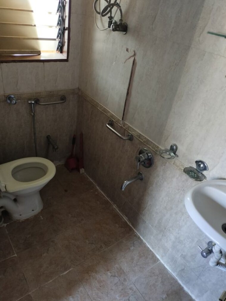 Bathroom, gala-pride-park 1 Bedroom 450 Sq.Ft. Apartment In Manpada Thane 10303826