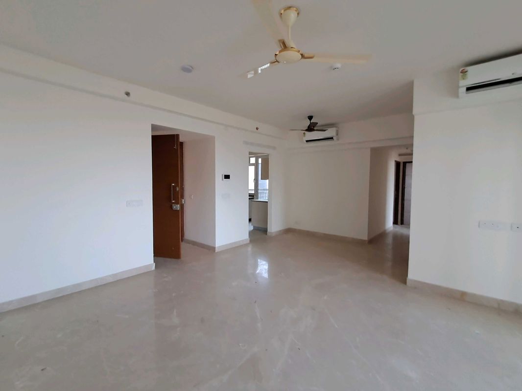 4 BHK + Pooja Room,Servant Room,Study Room Apartment For Rent in Pioneer Araya