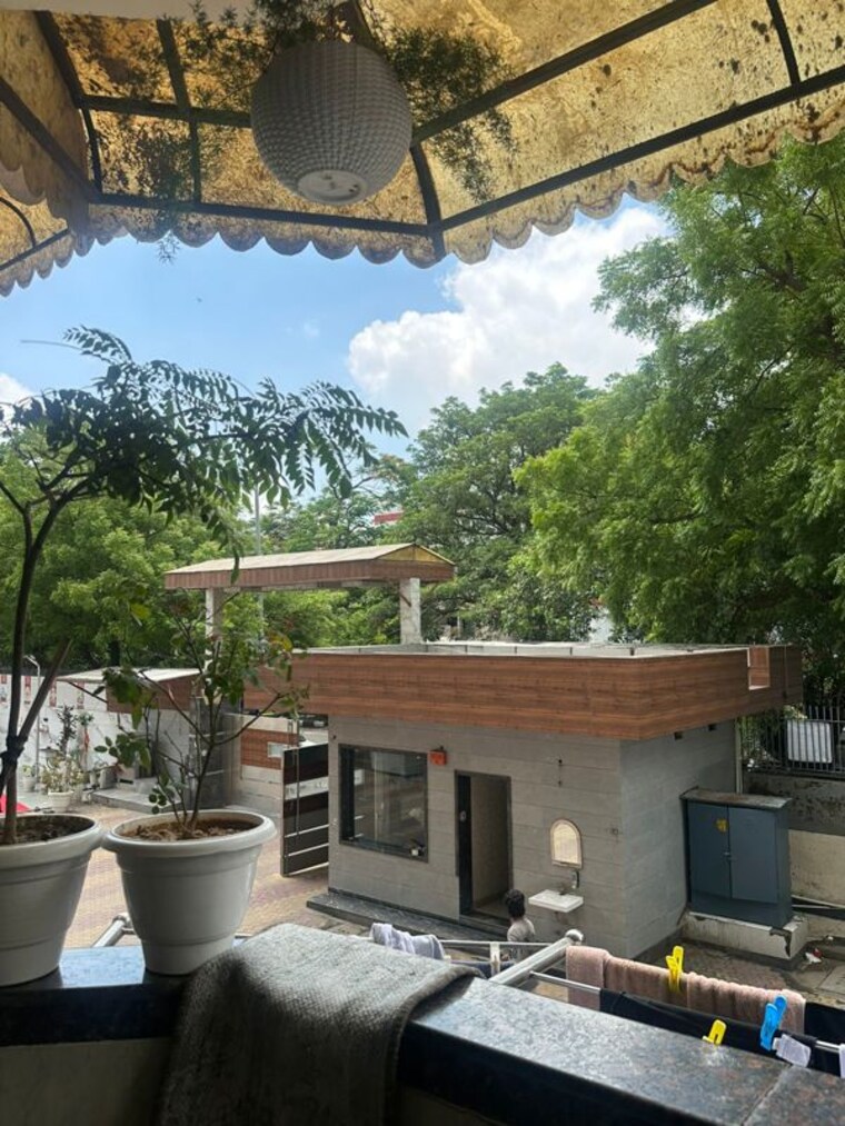 Exterior View, rohini 3.5 Bedroom 1450 Sq.Ft. Apartment In Rohini Delhi 10303885