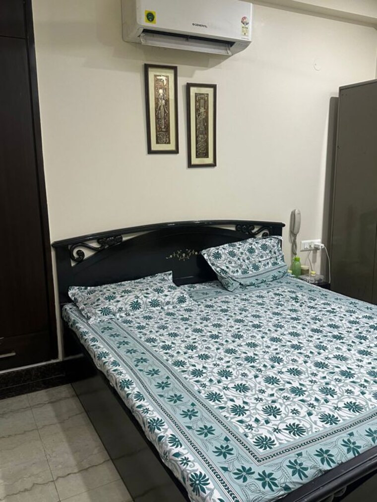 Bedroom, rohini 3.5 Bedroom 1450 Sq.Ft. Apartment In Rohini Delhi 10303885