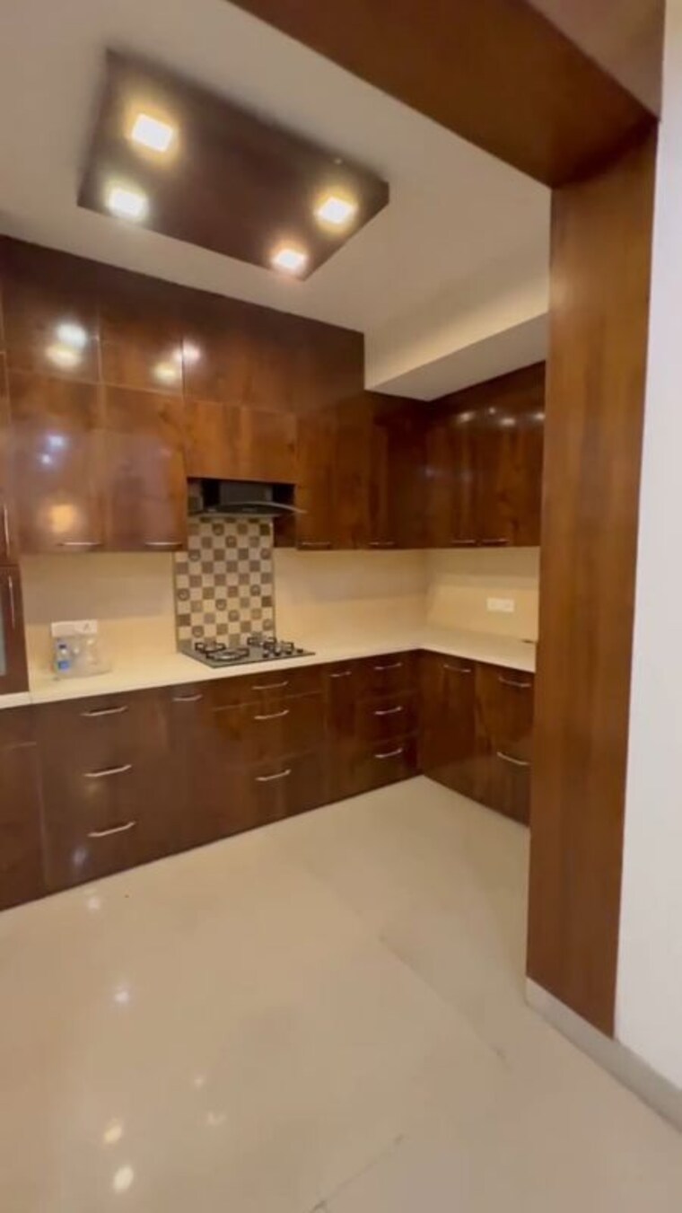 Kitchen, rps-savana 3.5 Bedroom 1861 Sq.Ft. Apartment In Sector 88 Faridabad 10303908