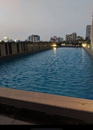 Swimming Pool in 3 BHK Apartment at Bandra East – for Sale