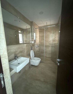 Bathroom in 5 BHK Apartment at Raheja Imperia, Worli – for Rent