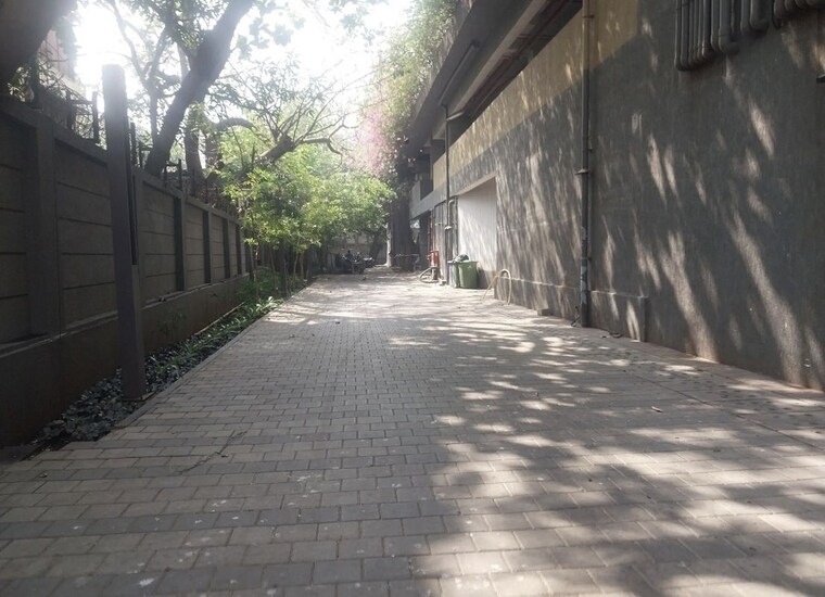  Parking, raheja-imperia 5 Bedroom 2826 Sq.Ft. Apartment In Worli Mumbai 10303961
