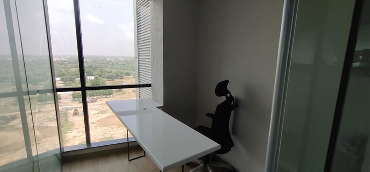 Team Area, vaishnodevi circle Commercial Office Space 705 Sq.Ft. In Vaishnodevi Circle Ahmedabad 10303956