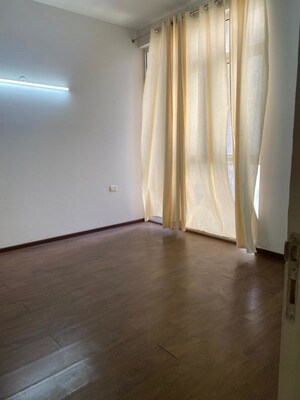 Room in 3 BHK Apartment at Ireo Victory Valley, Sector 67 – for Rent