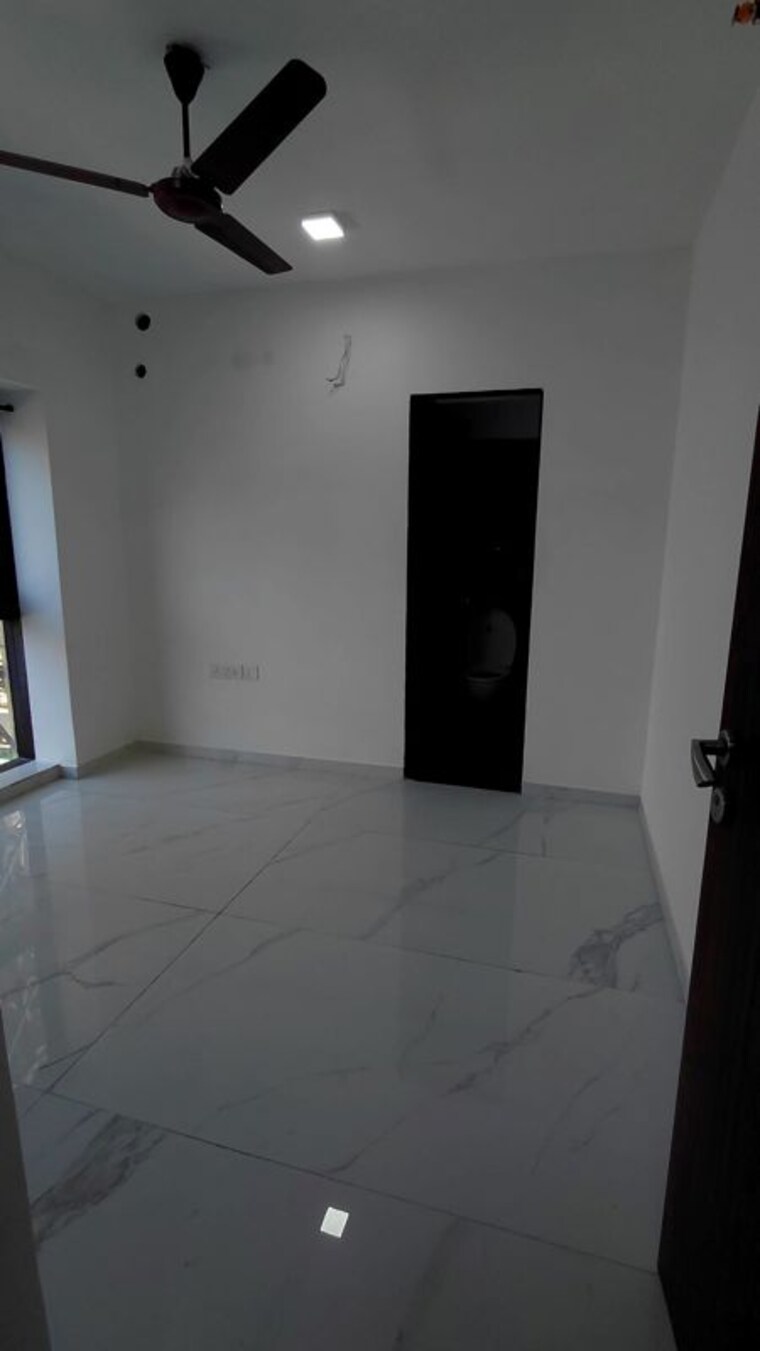 Room, level-the-residences 2 Bedroom 550 Sq.Ft. Apartment In Andheri West Mumbai 10303974