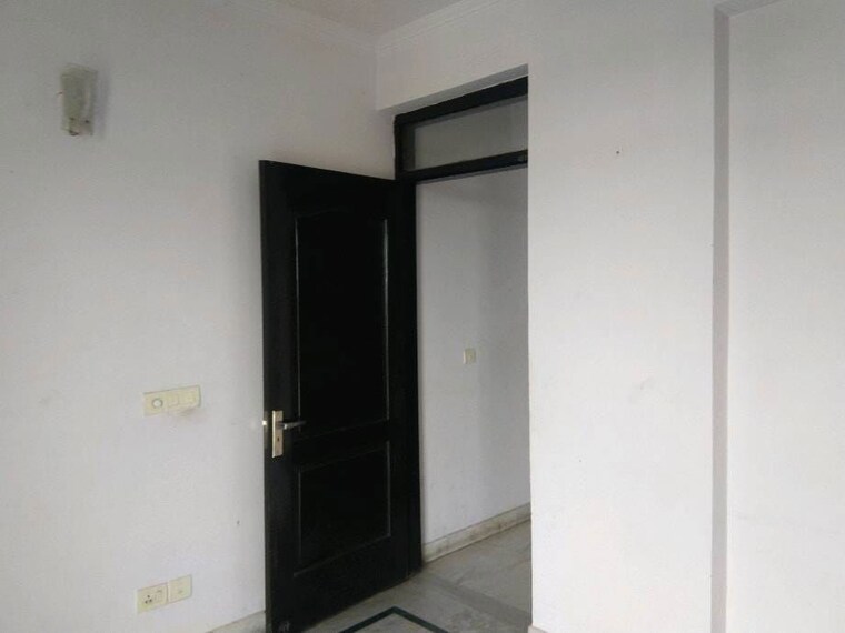 Other, kailash colony 3 Bedroom 1650 Sq.Ft. Apartment In Kailash Colony Delhi 10265878