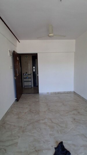 Room in 1 BHK Apartment at SS Rishabh Villa, Malad East – for Rent