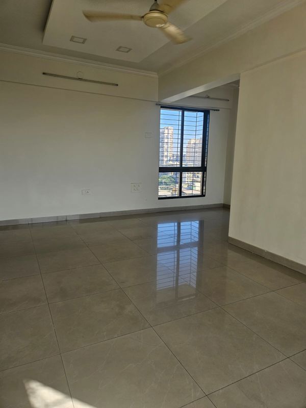 2 BHK + Extra Room Apartment For Sale in Seawoods