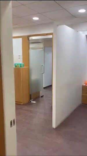 Room in  Office Space at Bajaj Bhavan, Nariman Point – for Rent