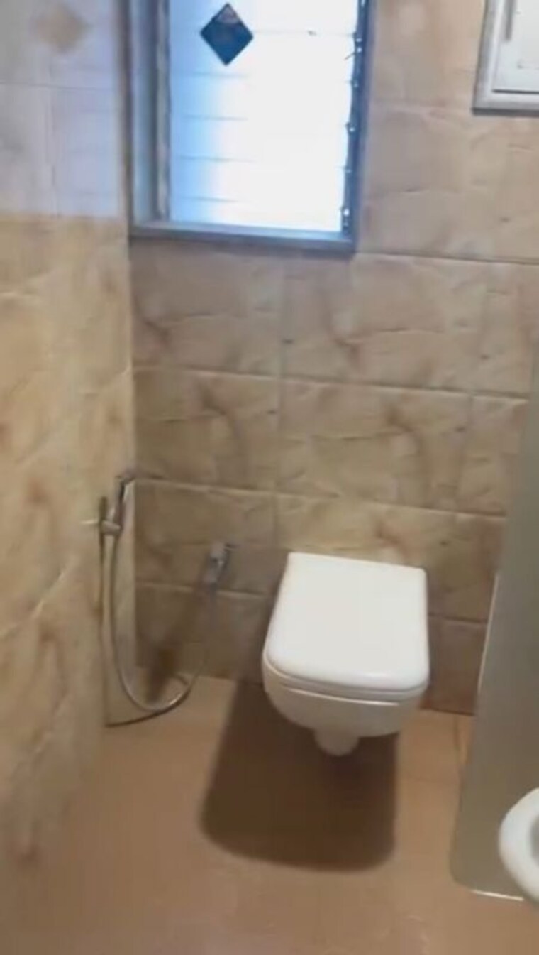 Bathroom, bajaj-bhavan Commercial Office Space 887 Sq.Ft. In Nariman Point Mumbai 10303965