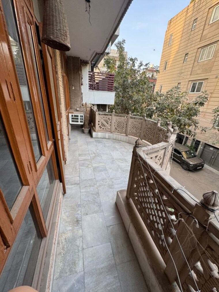 Balcony, shivalik colony 3 Bedroom 1800 Sq.Ft. Builder Floor In Shivalik Colony Delhi 10304020