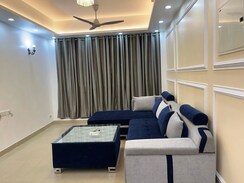 3 BHK + Servant Room Apartment For Rent in Amrapali Heartbeat City