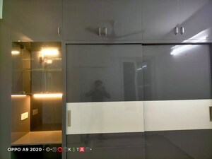 Furnished Amenities in 2 BHK Apartment at Shree Vardhman Green Court, Sector 90 – for Rent