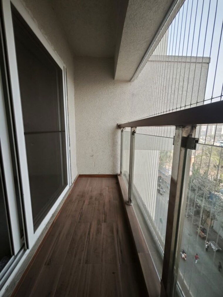 Balcony, vaibhav-queens-park 2 Bedroom 750 Sq.Ft. Apartment In Chembur Mumbai 10304087