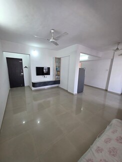 2 BHK Apartment For Rent in Satyam Serenity