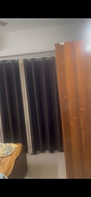 Furnished Amenities in 2 BHK Apartment at Shree Vardhman Green Court, Sector 90 – for Rent