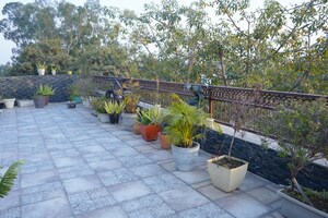 Balcony in 2 BHK Builder Floor at Nehru Enclave – for Rent