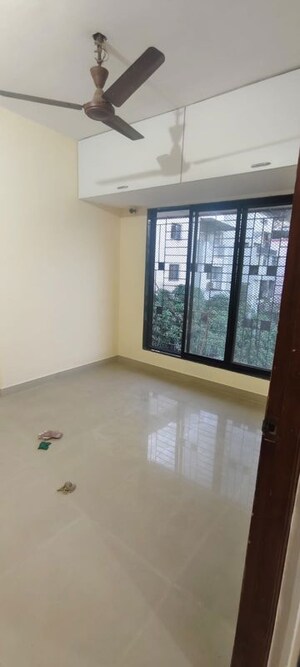 Room in 1 BHK Apartment at Naupada – for Rent