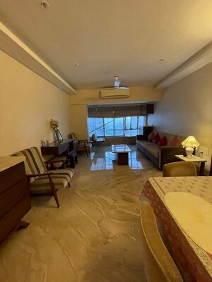 Living Room in 2 BHK Apartment at Sunita Apartment Cuffe Parade, Cuffe Parade – for Sale
