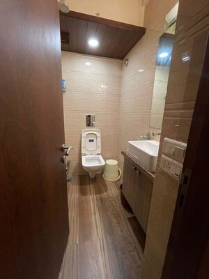 Bathroom in 2 BHK Apartment at Sunita Apartment Cuffe Parade, Cuffe Parade – for Sale