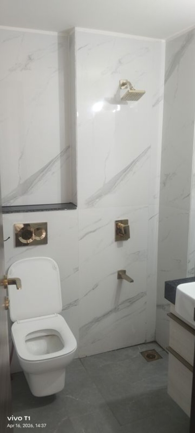 Bathroom, smart-world-orchard 3.5 Bedroom 1650 Sq.Ft. Builder Floor In Sector 61 Gurgaon 10304129