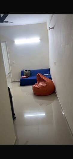 1 BHK Apartment For Rent in Shree Vardhman Green Court