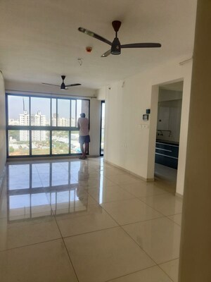 Room in 2 BHK Apartment at Paranjape Broadway, Wakad – for Rent