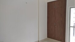 2 BHK Apartment For Rent in Aims Golf Avenue II