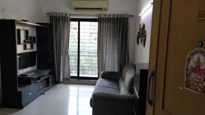 1 BHK Apartment For Rent in K Raheja Heights, Malad East
