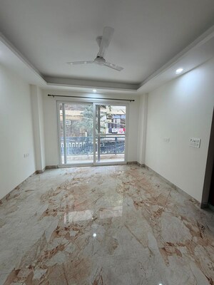 Bedroom in 4 BHK Builder Floor at Chattarpur – for Rent