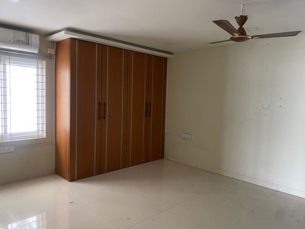 3 BHK + Pooja Room Apartment For Rent in Aparna Zenon