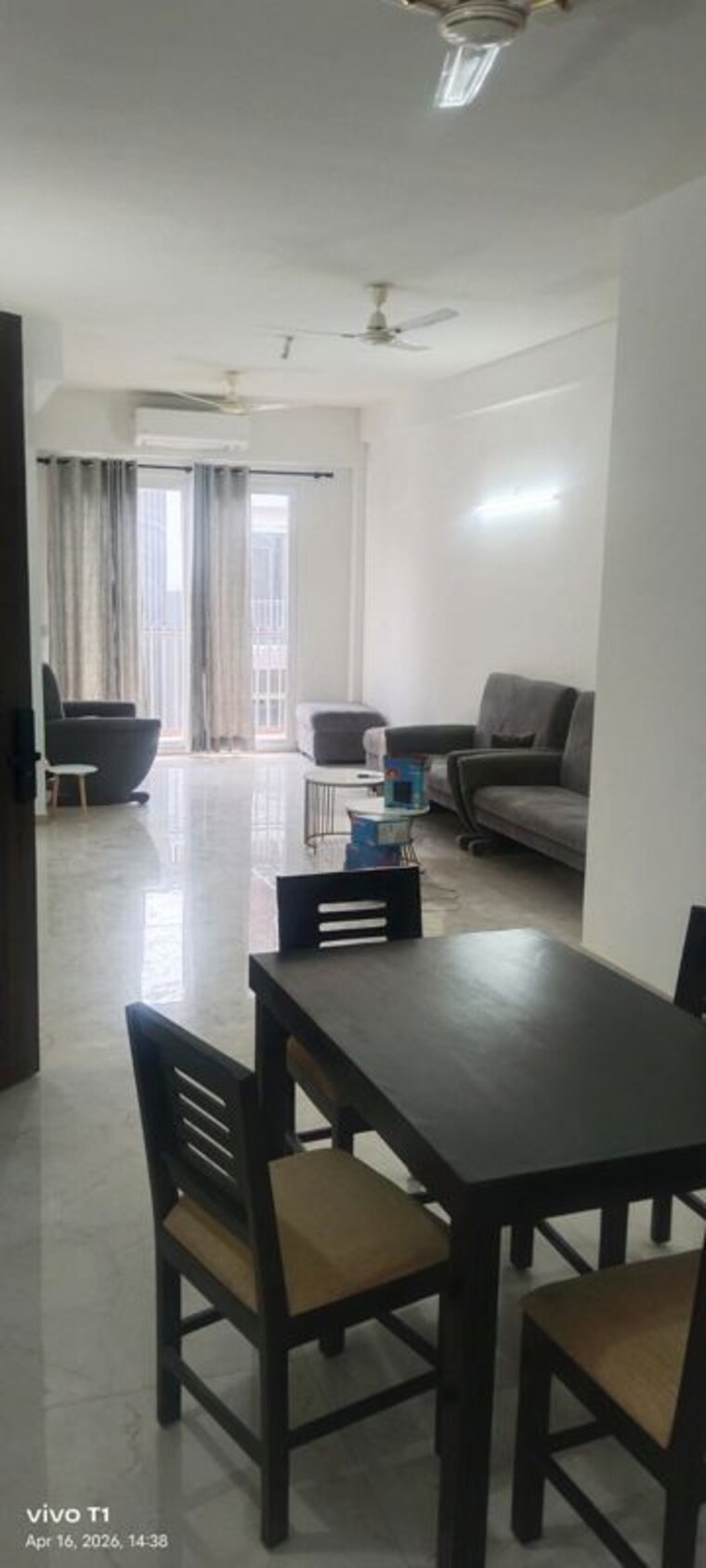 Living Room, smart-world-orchard 3 Bedroom 1712 Sq.Ft. Apartment In Sector 61 Gurgaon 10304183